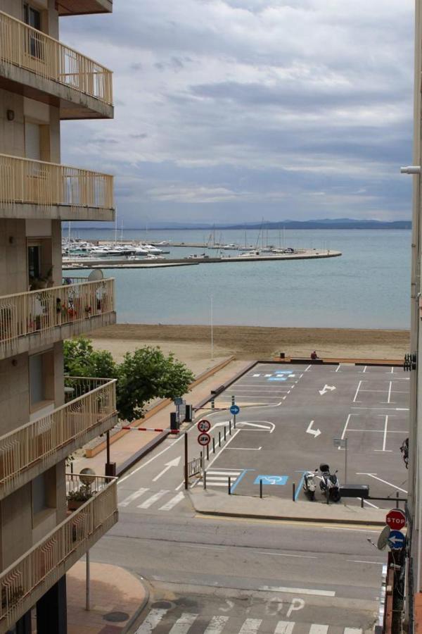 Apartaments Oller Centro Roses Bagian luar foto