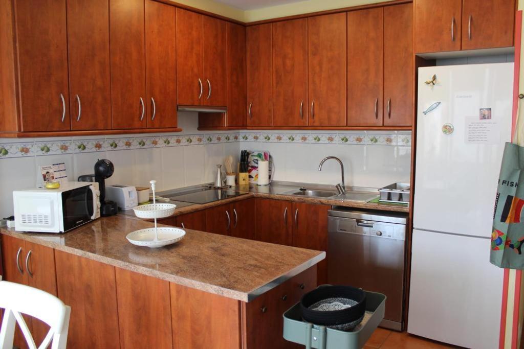 Apartaments Oller Centro Roses Bagian luar foto