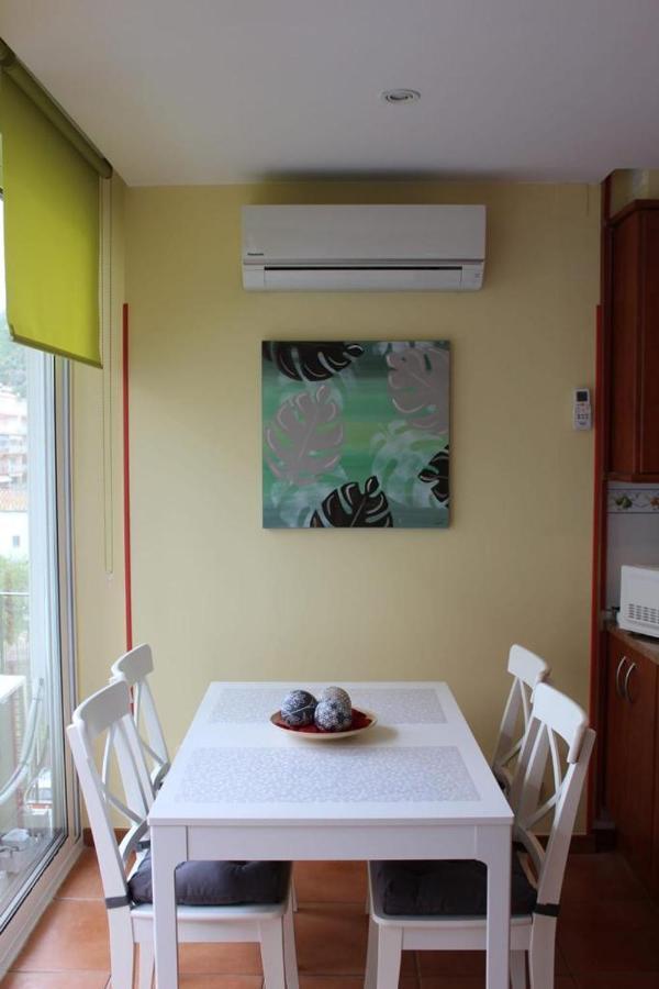 Apartaments Oller Centro Roses Bagian luar foto