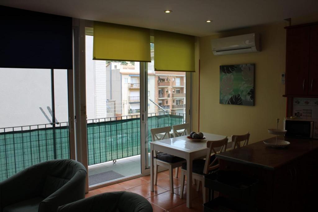 Apartaments Oller Centro Roses Bagian luar foto